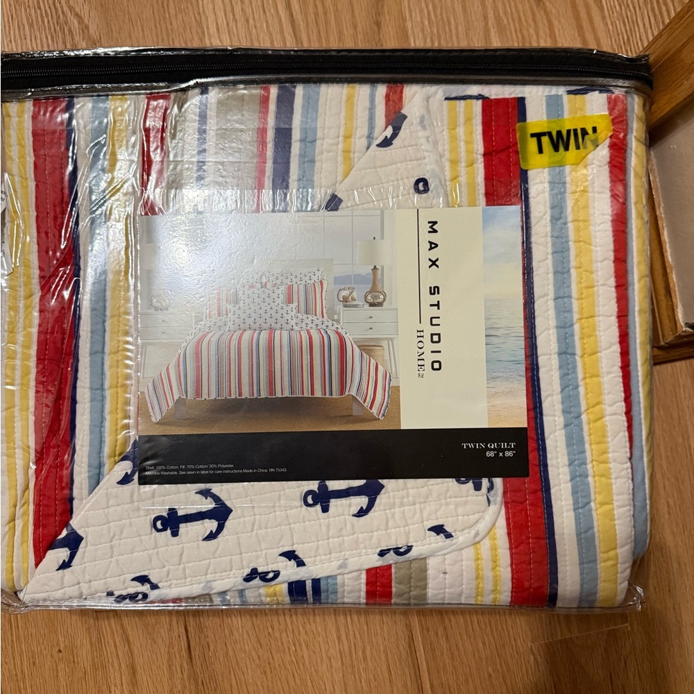 Max Studio Striped Anchor Quilt Set - Red, Blue, Yellow and two standard shams